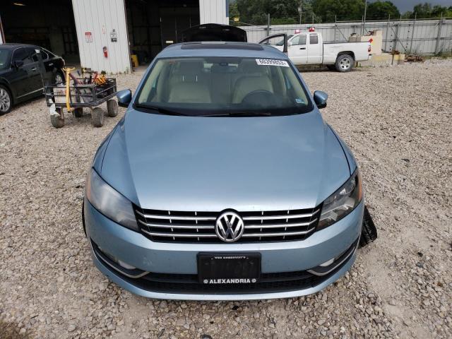 1VWCN7A30CC066452 - 2012 VOLKSWAGEN PASSAT SEL BLUE photo 5