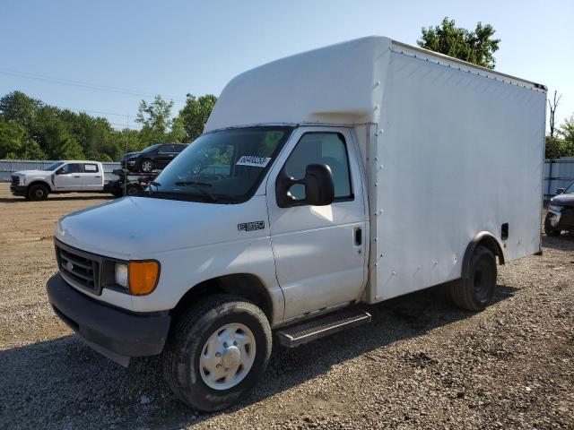 1FDSE35L55HA32719 - 2005 FORD ECONOLINE E350 SUPER DUTY CUTAWAY VAN WHITE photo 1