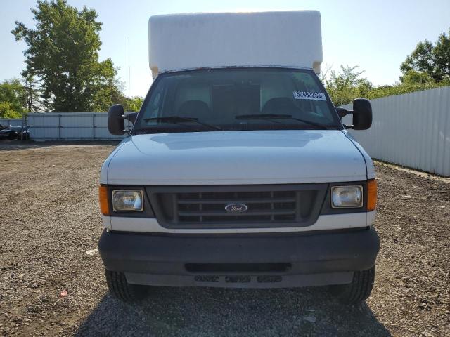 1FDSE35L55HA32719 - 2005 FORD ECONOLINE E350 SUPER DUTY CUTAWAY VAN WHITE photo 5