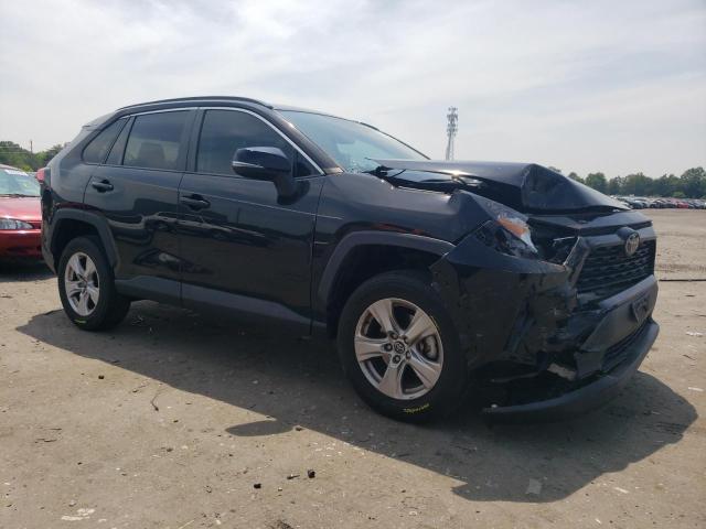 2T3P1RFV5LW087915 - 2020 TOYOTA RAV4 XLE 黑色 照片 4