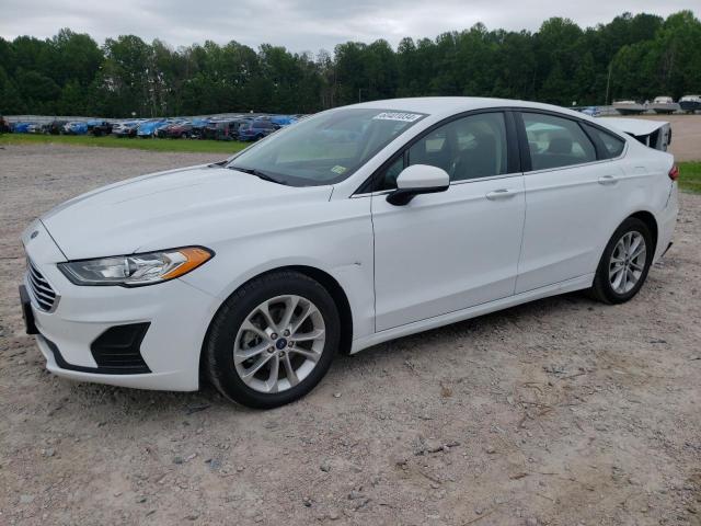 3FA6P0H79KR218535 - 2019 FORD FUSION SE WHITE photo 1