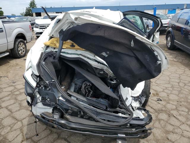 3MW5R7J06M8B50898 - 2021 BMW 330XI WHITE photo 6