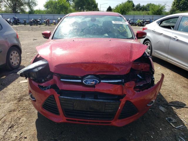 1FAHP3H2XCL472270 - 2012 FORD FOCUS SEL RED photo 5