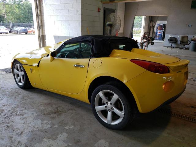 1G2MB35B57Y139497 - 2007 PONTIAC SOLSTICE YELLOW photo 2