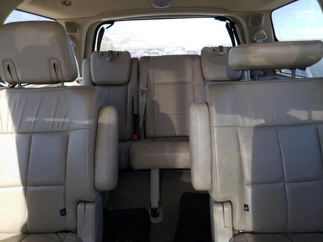 5LMFU27588LJ14035 - 2008 LINCOLN NAVIGATOR ბეჟი ფოტო 10