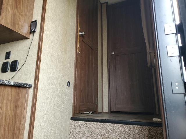 4YDF35325G1532941 - 2016 KEYSTONE SPRINTER ორფეროვანი ფოტო 5