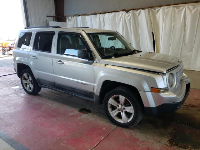 1J4NF1GB6BD101826 - 2011 JEEP PATRIOT SPORT SILVER photo 4