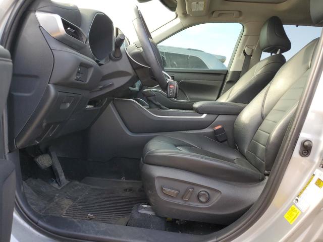 5TDGZRBH5LS514987 - 2020 TOYOTA HIGHLANDER XLE SILVER photo 7