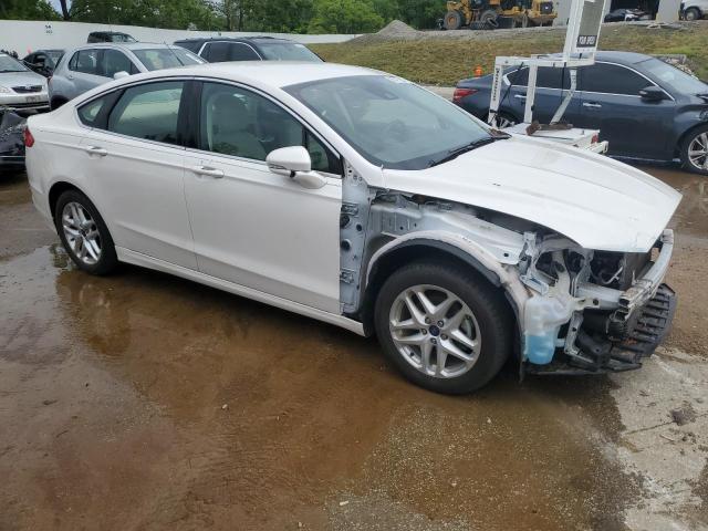 3FA6P0HR2DR343364 - 2013 FORD FUSION SE WHITE photo 4