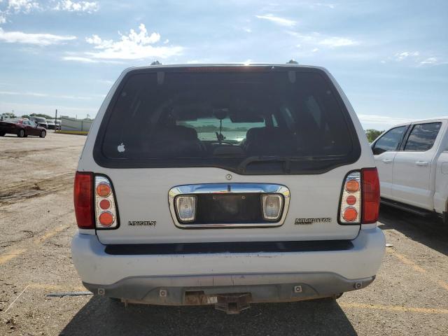 5LMPU28A0YLJ06186 - 2000 LINCOLN NAVIGATOR თეთრი ფოტო 6
