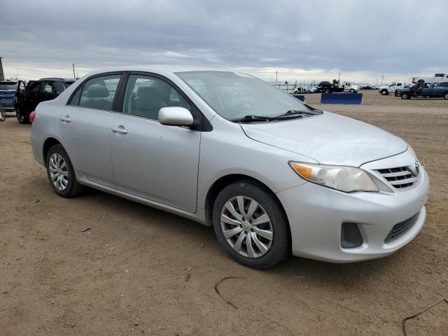 5YFBU4EE8DP121394 - 2013 TOYOTA COROLLA BASE SILVER photo 4