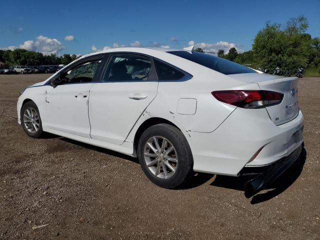 5NPE24AF2KH755571 - 2019 HYUNDAI SONATA SE WHITE photo 2