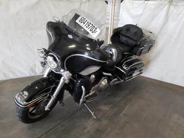 1HD1FCW103Y619626 - 2003 HARLEY-DAVIDSON FLHTCUI 黑色 照片 2