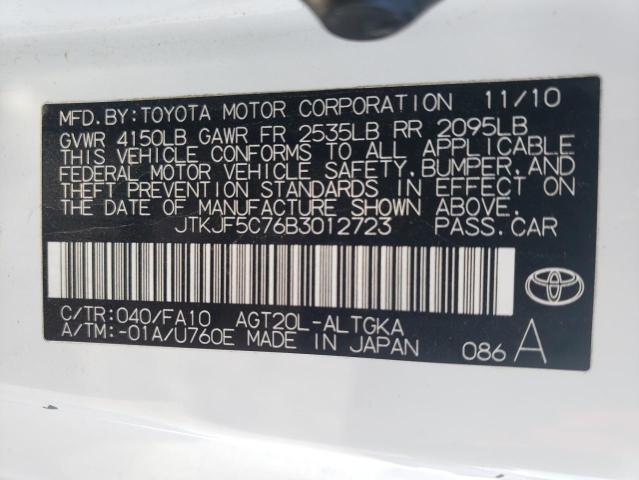 JTKJF5C76B3012723 - 2011 TOYOTA SCION TC 白色 照片 13