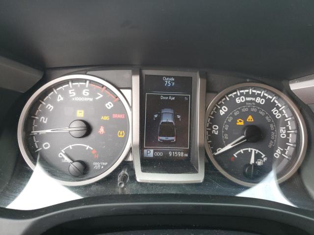 5TFAZ5CN4JX067059 - 2018 TOYOTA TACOMA DOUBLE CAB Silber Foto 9