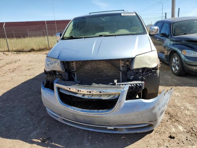 2C4RC1CG0DR649077 - 2013 CHRYSLER TOWN & COU TOURING L BLUE photo 9