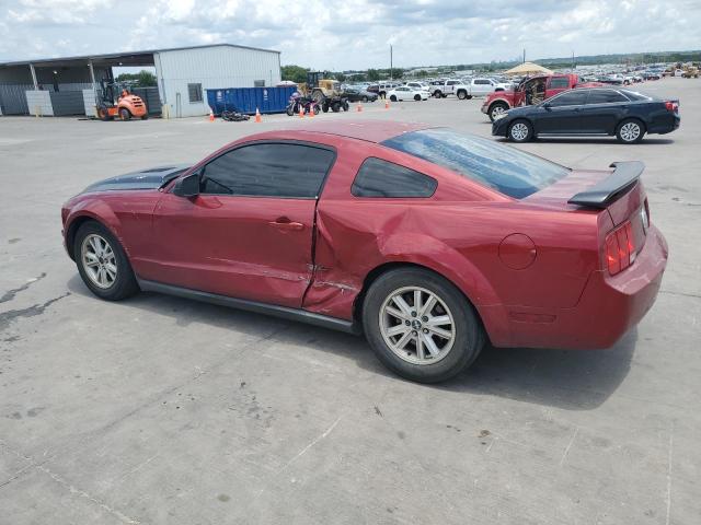 1ZVFT80N775282918 - 2007 FORD MUSTANG RED photo 2