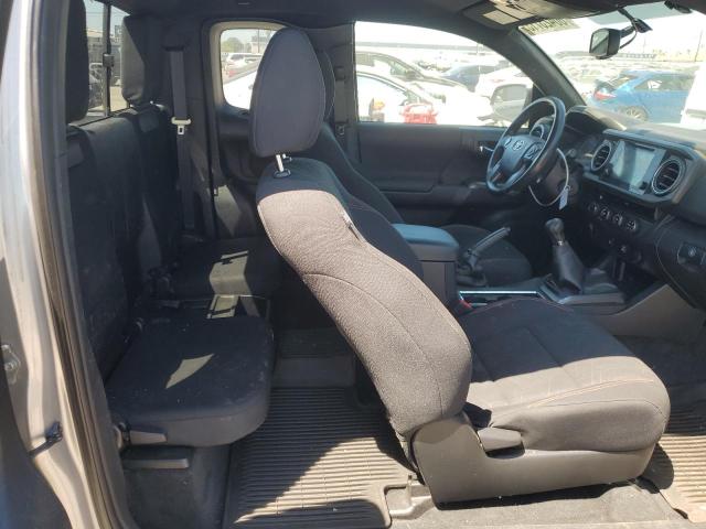 5TFSZ5AN4GX046566 - 2016 TOYOTA TACOMA ACCESS CAB ვერცხლისფერი ფოტო 10