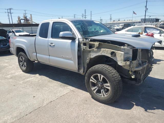 5TFSZ5AN4GX046566 - 2016 TOYOTA TACOMA ACCESS CAB ვერცხლისფერი ფოტო 4