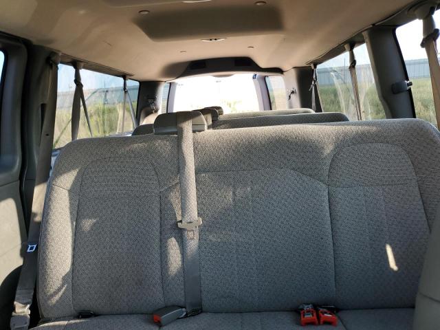 1GAZGPFGXH1135257 - 2017 CHEVROLET EXPRESS G3 LT WHITE photo 10