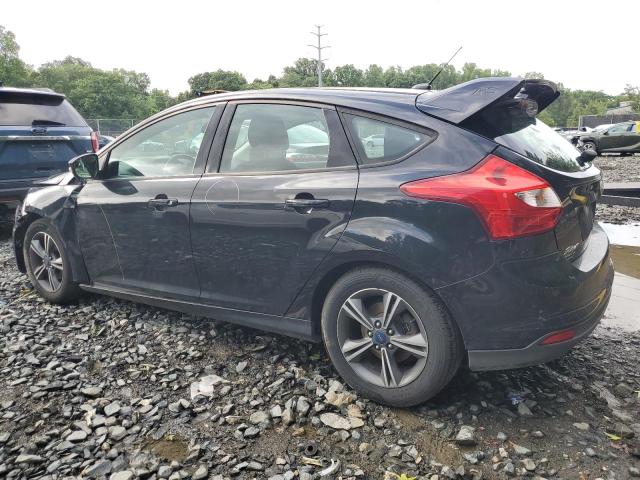 1FADP3K24EL102474 - 2014 FORD FOCUS SE BLACK photo 2