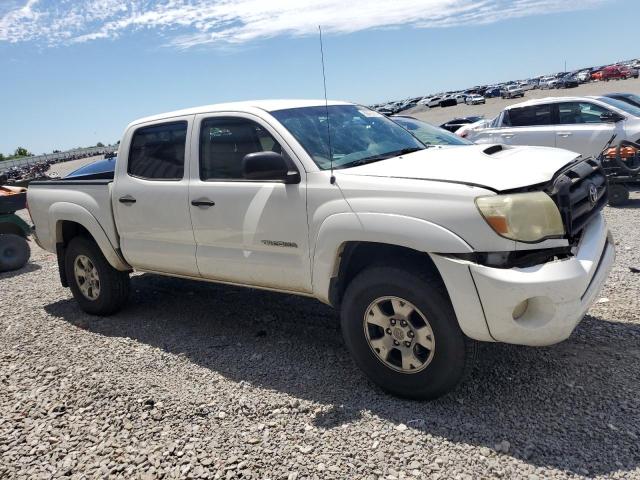 3TMJU62N37M031464 - 2007 TOYOTA TACOMA DOUBLE CAB PRERUNNER WHITE photo 4