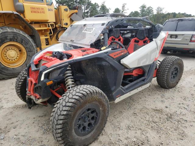 3JBVPAV46NE000105 - 2022 CAN-AM MAVERICK X RC 64 TURBO RR BLACK photo 2