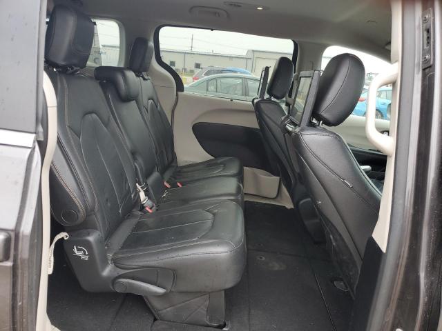 2C4RC1EG6HR660247 - 2017 CHRYSLER PACIFICA TOURING L PLUS GRAY photo 11