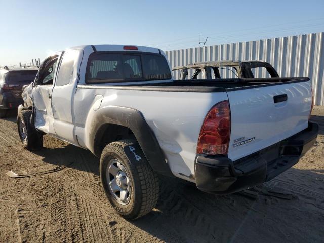 5TFUX4EN3FX031185 - 2015 TOYOTA TACOMA ACCESS CAB WHITE photo 2