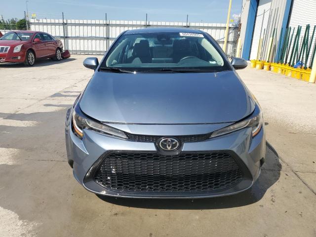 5YFEPMAE9NP328744 - 2022 TOYOTA COROLLA LE 蓝色 照片 5