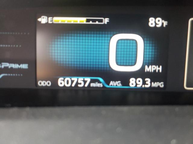 JTDKARFP5J3085738 - 2018 TOYOTA PRIUS PRIM თეთრი ფოტო 9