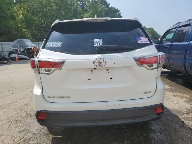 5TDKKRFH0FS109164 - 2015 TOYOTA HIGHLANDER XLE 白色 照片 6