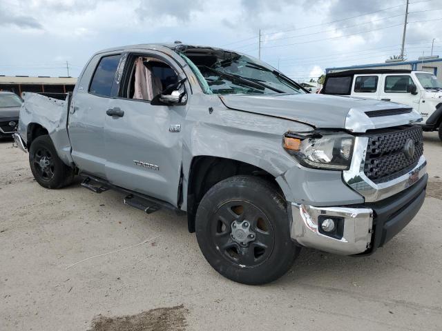 5TFRY5F10KX246991 - 2019 TOYOTA TUNDRA DOUBLE CAB SR/SR5 GRAY photo 4