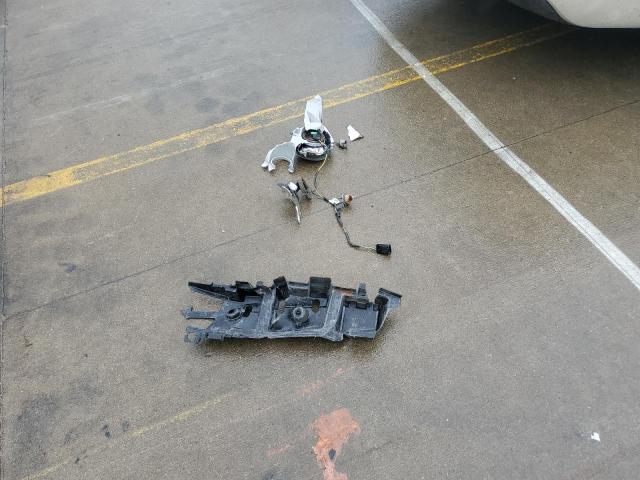 1G1ZC5E02CF217807 - 2012 CHEVROLET MALIBU 1LT WHITE photo 12