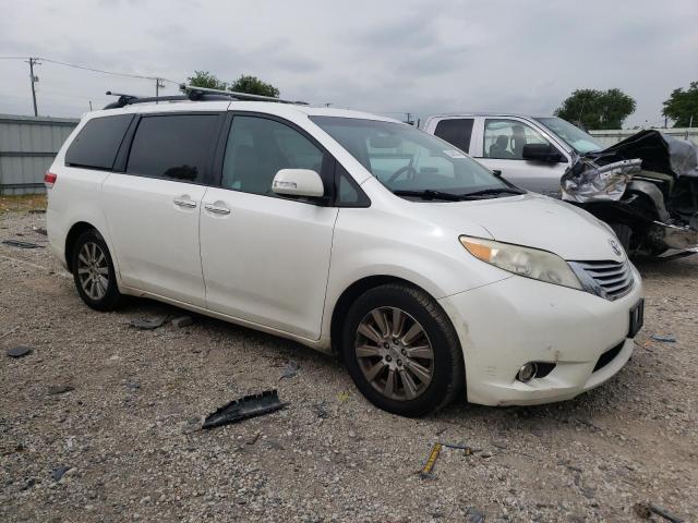 5TDDK3DC4DS059721 - 2013 TOYOTA SIENNA XLE WHITE photo 4