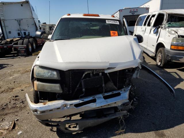 1GCJK33103F241451 - 2003 CHEVROLET SILVERADO K3500 WHITE photo 5