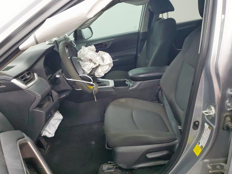 2T3H1RFV5NC189000 - 2022 TOYOTA RAV4 LE SILVER photo 7