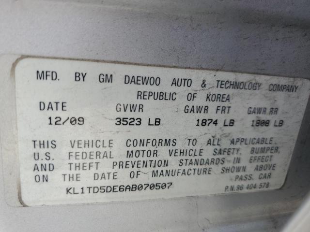 KL1TD5DE6AB070507 - 2010 CHEVROLET AVEO LS 银色 照片 12