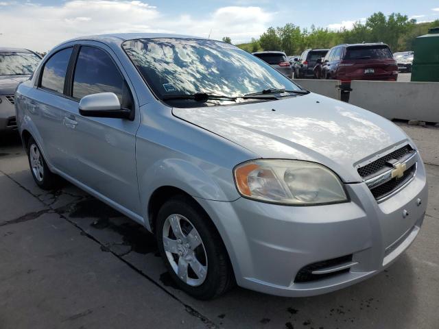 KL1TD5DE6AB070507 - 2010 CHEVROLET AVEO LS 银色 照片 4