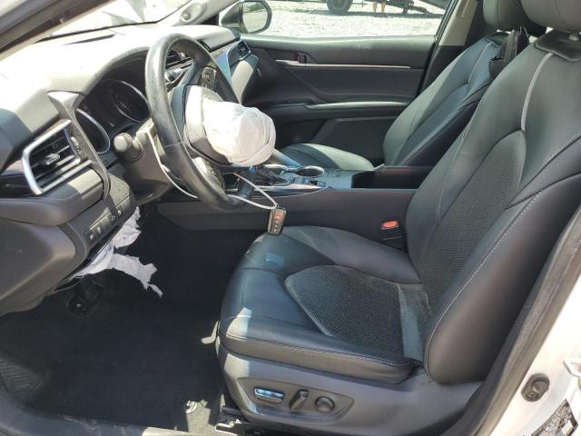 4T1B61HK4JU074482 - 2018 TOYOTA CAMRY XSE WHITE photo 7