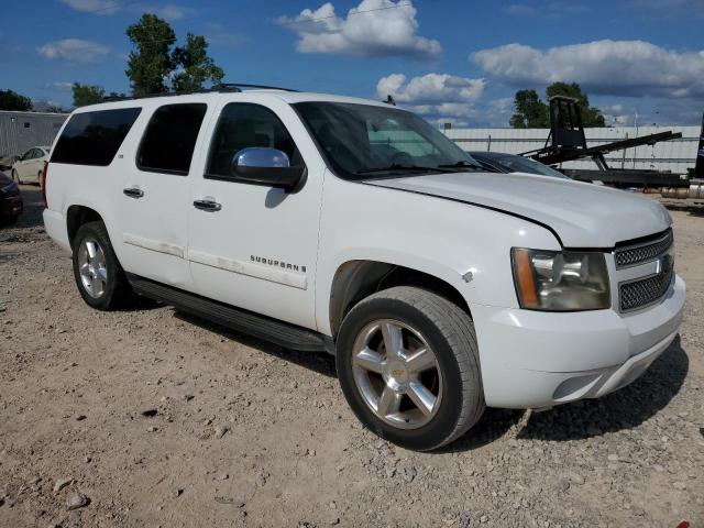 3GNFK16388G260706 - 2008 CHEVROLET SUBURBAN K1500 LS WHITE photo 4