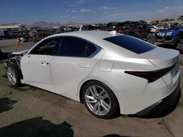 JTHCA1D22M5110180 - 2021 LEXUS IS 300 WHITE photo 2