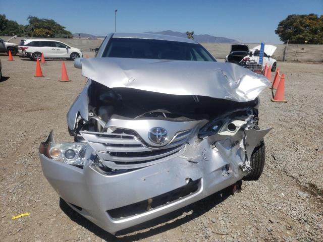 4T4BE46K69R107751 - 2009 TOYOTA CAMRY BASE SILVER photo 5