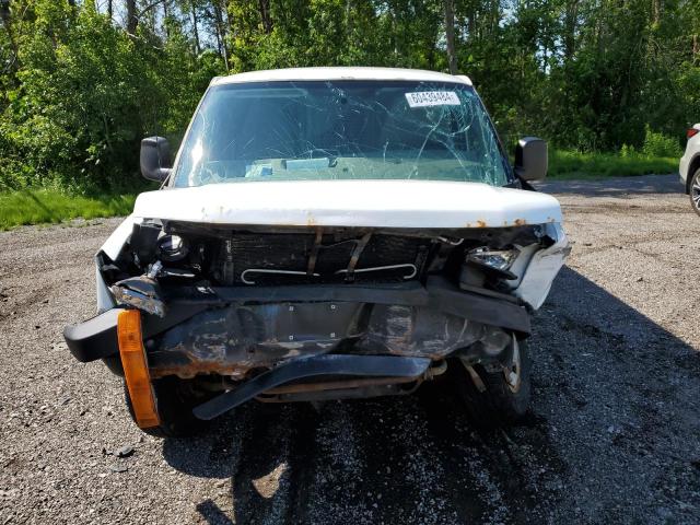 1GCWGFBA2C1111257 - 2012 CHEVROLET EXPRESS G2 WHITE photo 5