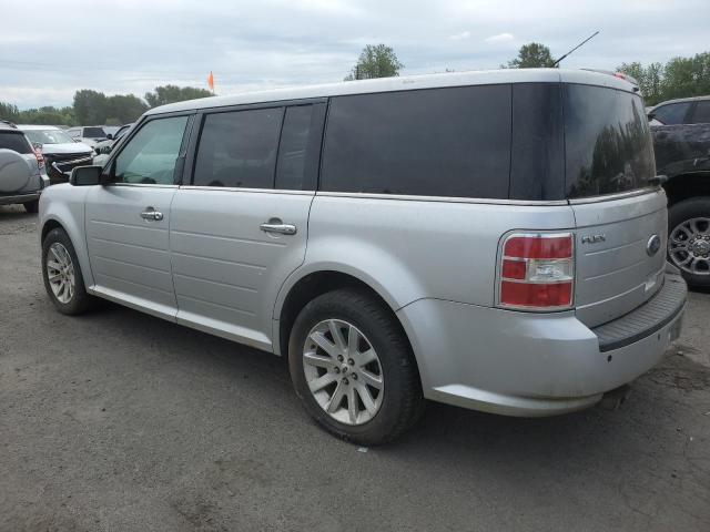 2FMDK52C29BB07963 - 2009 FORD FLEX LIMIT SEL SILVER photo 2