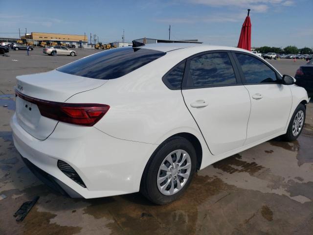 3KPF24AD6PE566002 - 2023 KIA FORTE LX WHITE photo 3