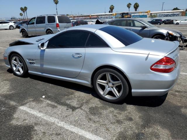 WDBSK7BA6BF161503 - 2011 MERCEDES-BENZ SL 550 SILVER photo 2