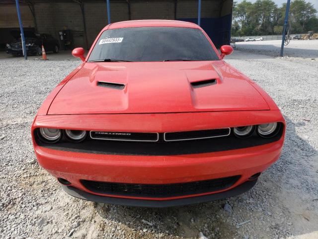 2C3CDZAG1GH124726 - 2016 DODGE CHALLENGER SXT RED photo 5