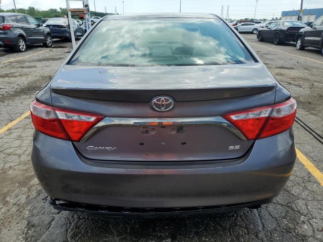 4T1BF1FK3FU485012 - 2015 TOYOTA CAMRY LE GRAY photo 6