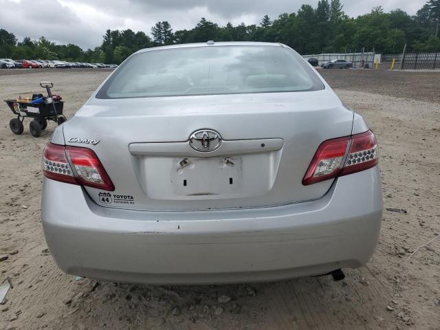 4T1BF3EK0AU011170 - 2010 TOYOTA CAMRY BASE SILVER photo 6